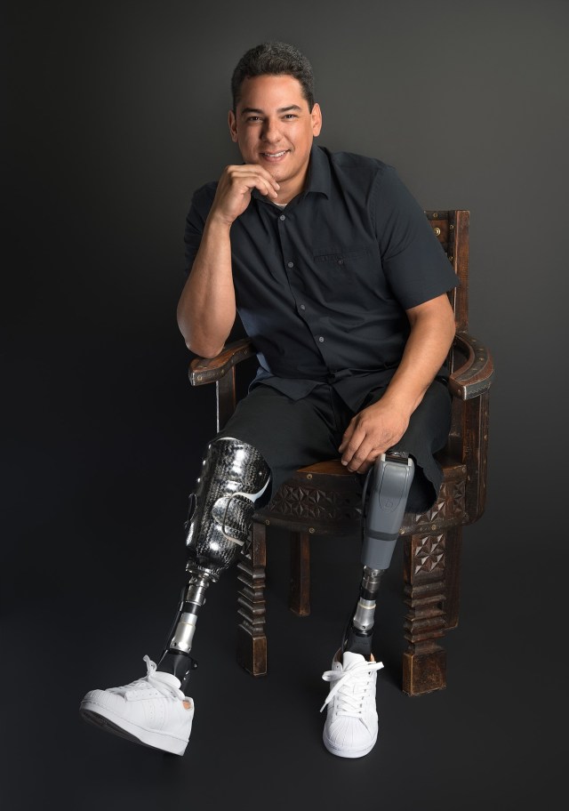 Lou Figueroa - Inspirational Speaker